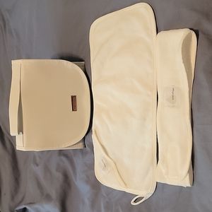 Younique Travel Bag with washcloth and headband.